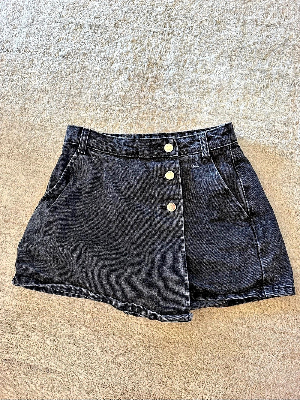 Zara Black Denim Asymmetrical Skort Jean Shorts Size Medium Like New